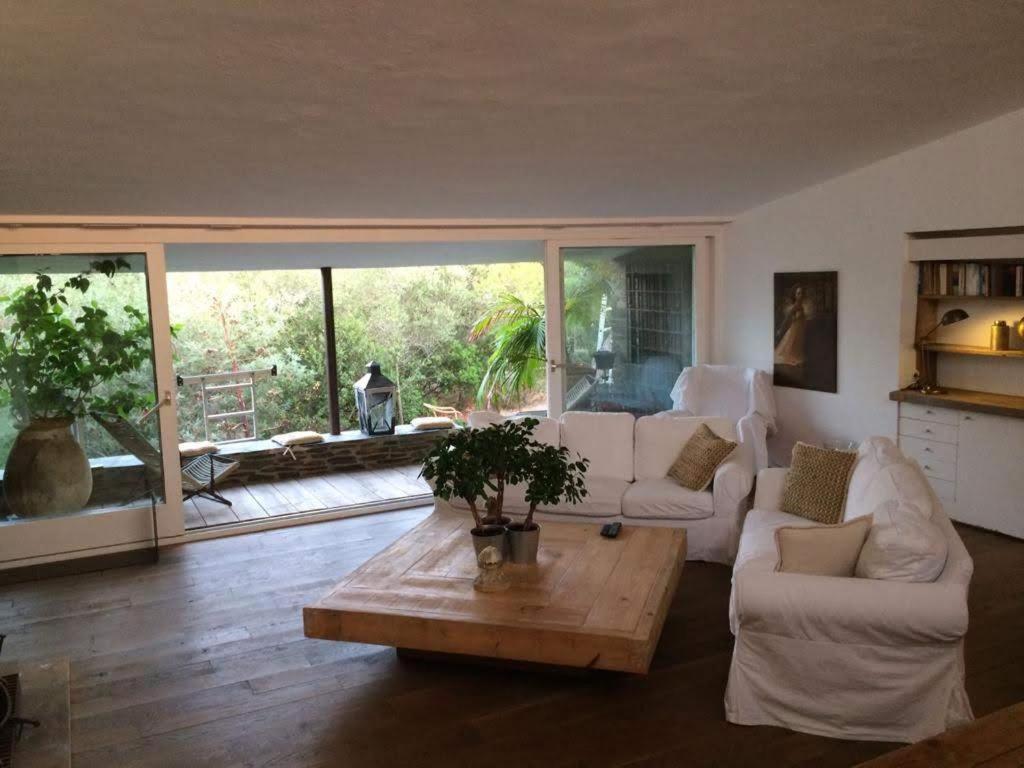 Isla Privada En Cadaques De Ensueno Con 11 Habitaciones Dobles Con Bano Privado Y Piscina Экстерьер фото