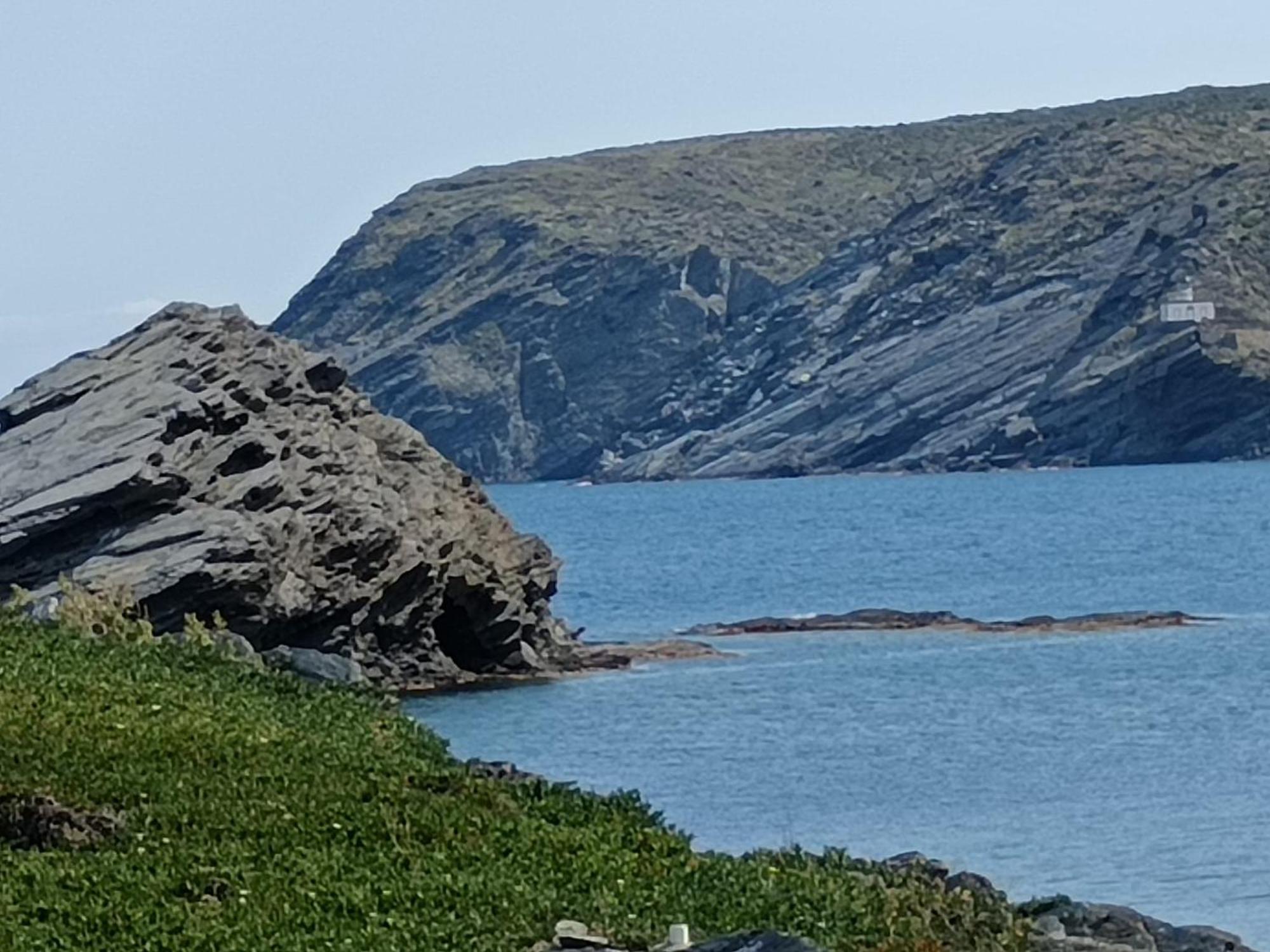 Isla Privada En Cadaques De Ensueno Con 11 Habitaciones Dobles Con Bano Privado Y Piscina Экстерьер фото