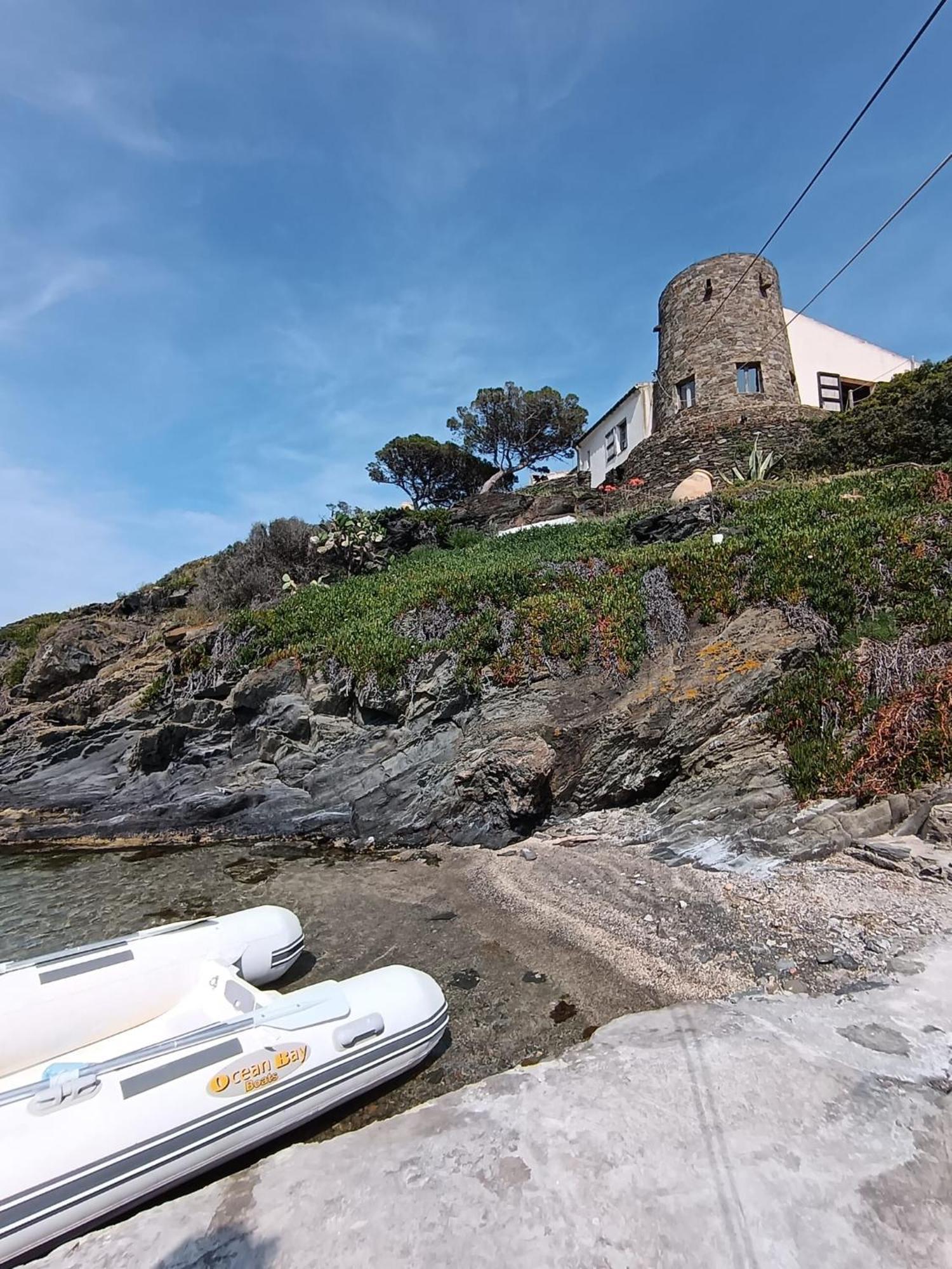 Isla Privada En Cadaques De Ensueno Con 11 Habitaciones Dobles Con Bano Privado Y Piscina Экстерьер фото