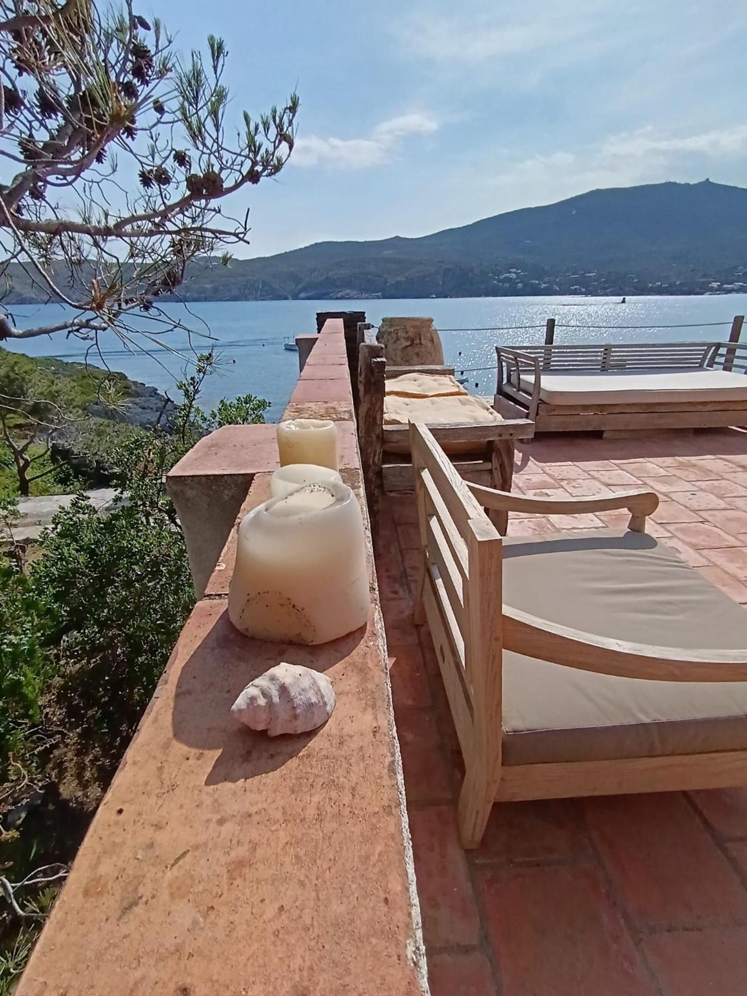 Isla Privada En Cadaques De Ensueno Con 11 Habitaciones Dobles Con Bano Privado Y Piscina Экстерьер фото
