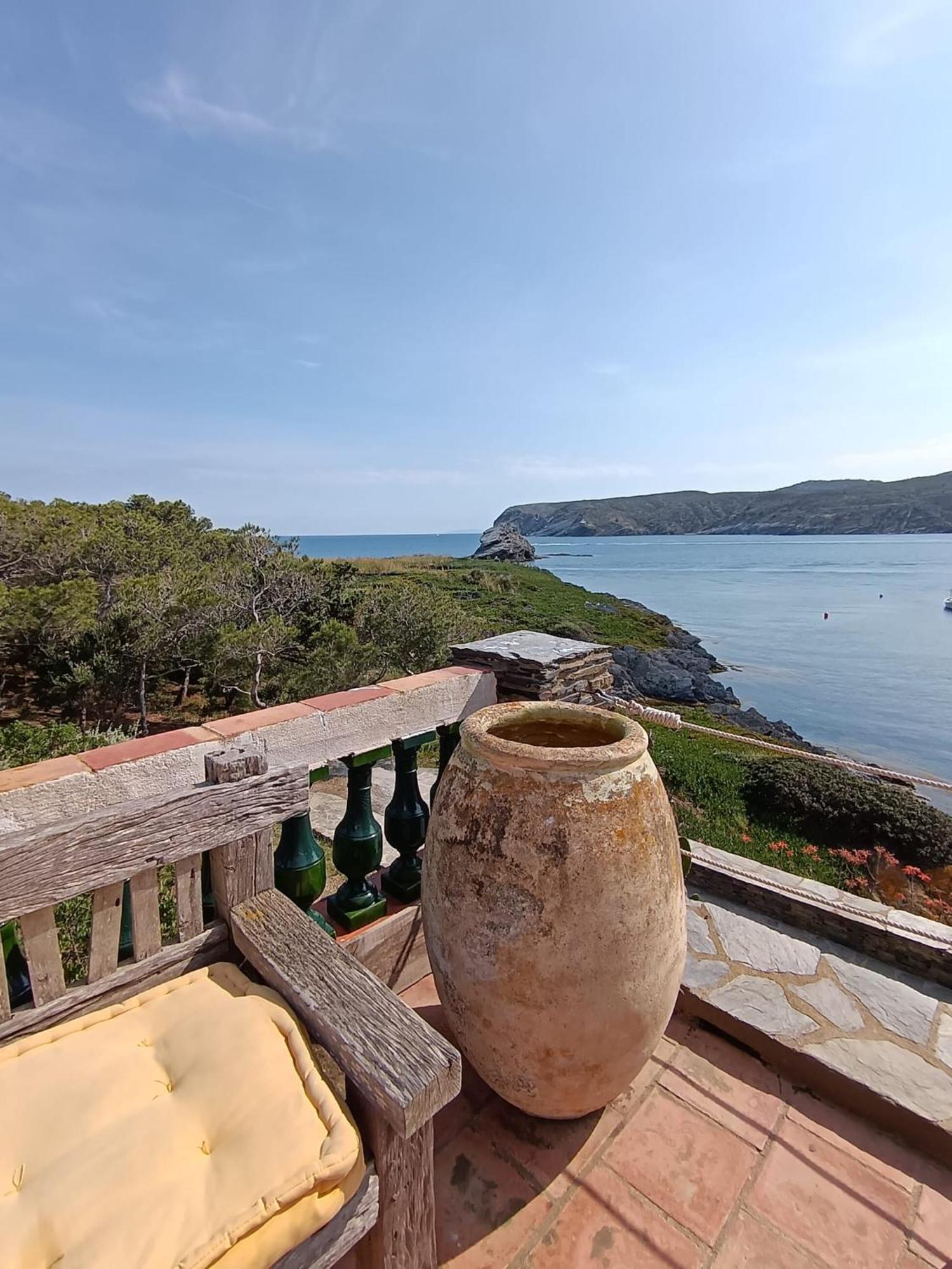 Isla Privada En Cadaques De Ensueno Con 11 Habitaciones Dobles Con Bano Privado Y Piscina Экстерьер фото
