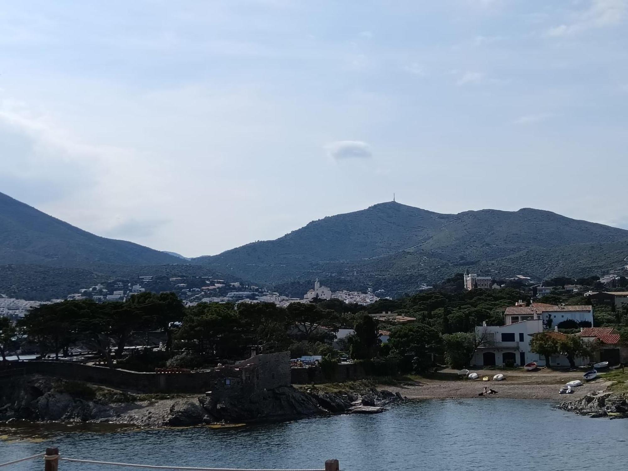 Isla Privada En Cadaques De Ensueno Con 11 Habitaciones Dobles Con Bano Privado Y Piscina Экстерьер фото